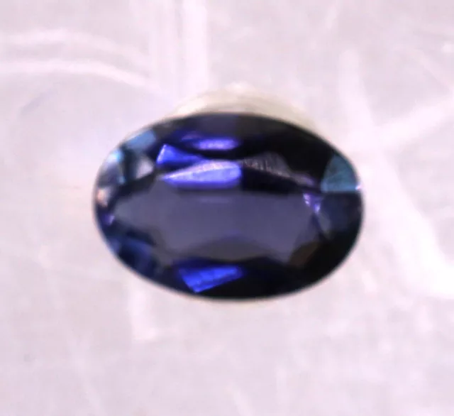 0,60 ct Très Belle Iolite d'Afrique AAA+