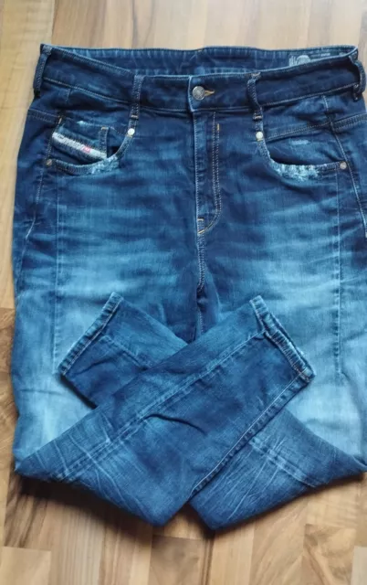 Diesel Jeans D-Fayza-Ne Jogg Jeans 069KD In Gr.W29,30 Blau Top