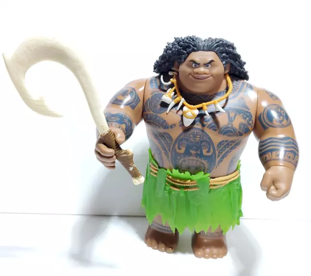 Disney Moana Maui Mega Action Figure Doll 10.5" Hook Skirt Necklace Hasbro 2015