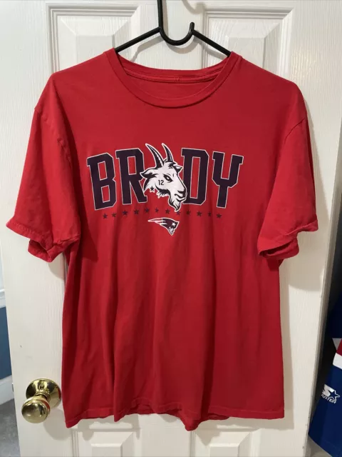 Tom Brady New England Patriots Goat Men’s Red Shirt Size Medium