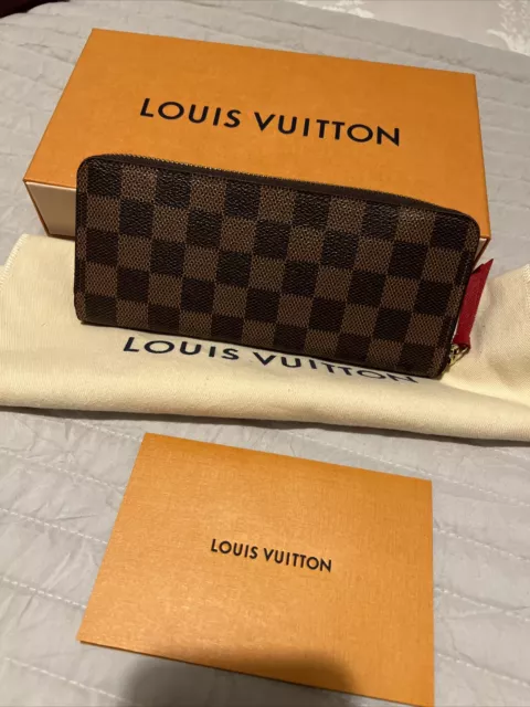 Louis Vuitton Iris Pink Leather ref.973772 - Joli Closet