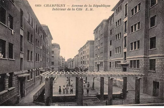 94.AM19264.Champigny sur Marne.N°4969.Avenue de la République.Intérieur de l