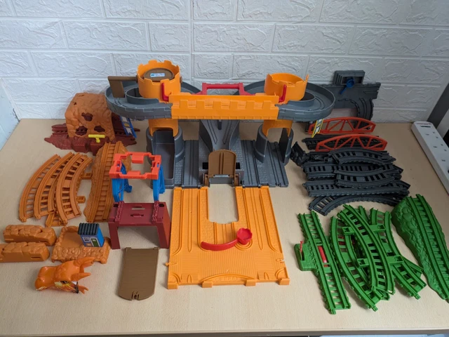 THOMAS THE TANK Engine Take N Play Adventure Castle Juego Más