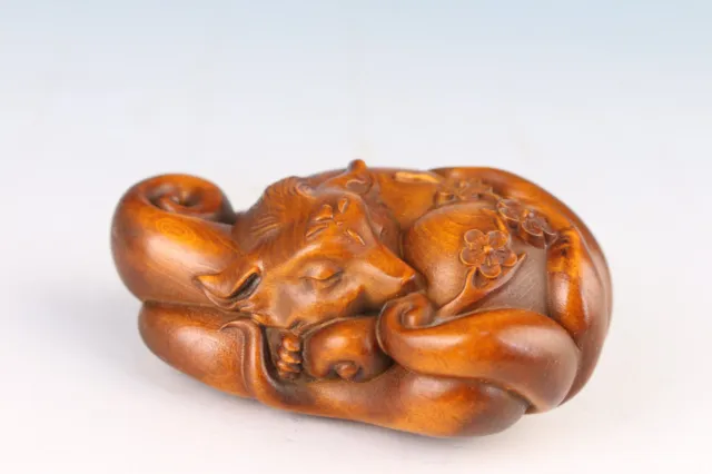 lovely Japanese boxwood hand carved fox Figure statue netsuke collectable