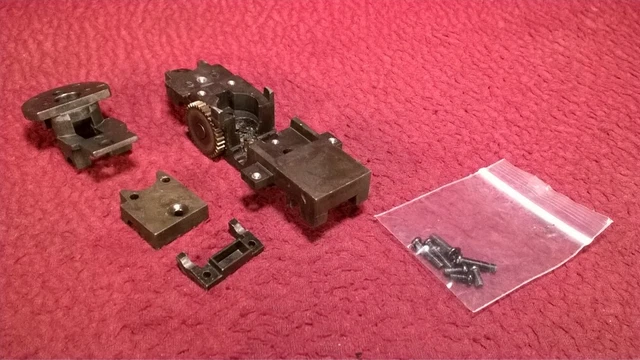 Lionel 18254 Dash-9 Diesel Locomotive - Power Truck Frame & Motor Mount