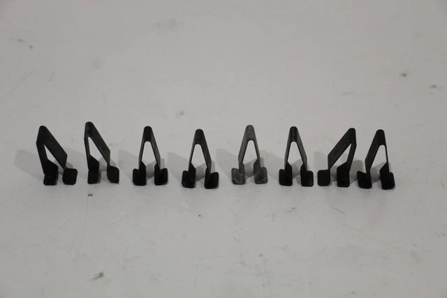 vw-golf-5g-mk7-avant-lower-tailgate-boot-trim-retaining-clips-x8