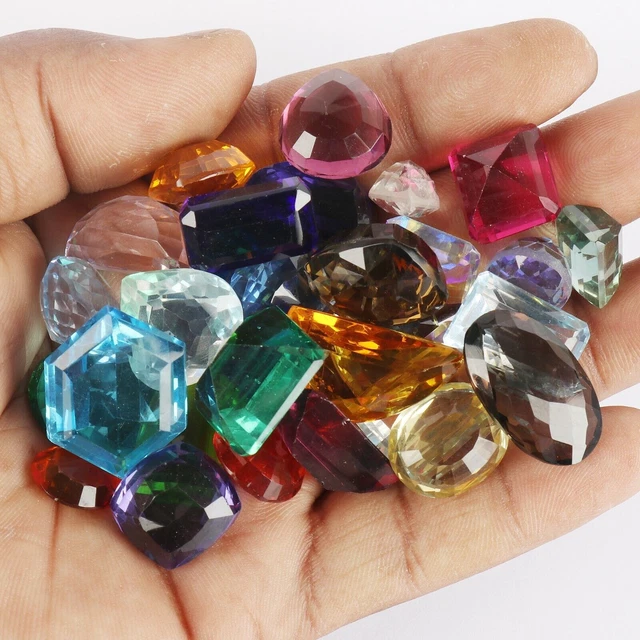 Topaze Rouge (Lab-Created) 85,60 Carats - Forme Ovale - Qualité AAA+ Loupe Clean - Non Traitée - Inde