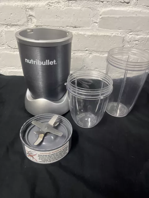 Nutribullet Magic Bullet NB-101B Set: Blender Base, 2 Blades, 3 Cups, 2  Lids