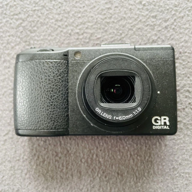 Ricoh GR Digital III 10.0MP Point & Shoot Digital Camera Tested 2
