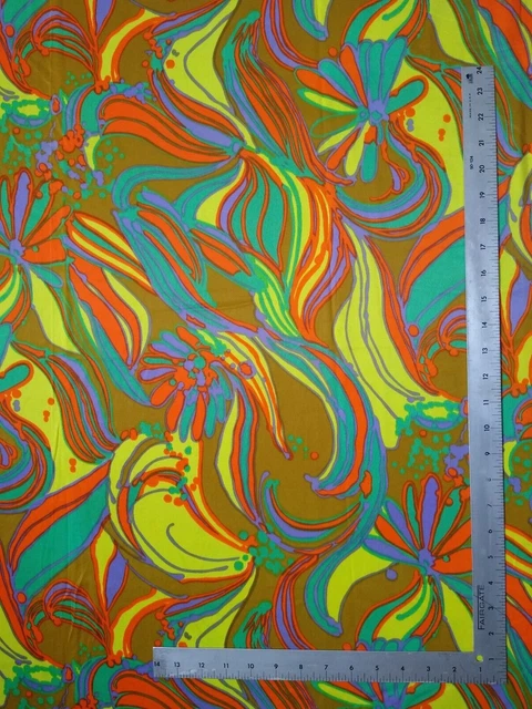 2 Yds Vintage Polyester One-Way Stretch Knit Fabric 60's Psychedelic 46" Wide