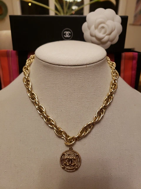 CHANEL Vintage CC Logo Faux GT Charm  18":Necklace