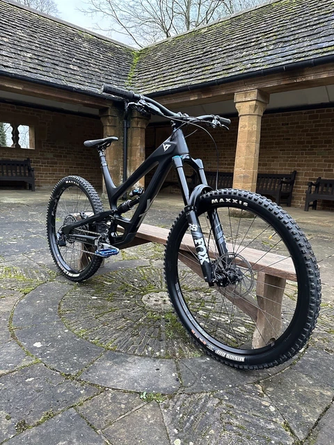 Vtt enduro sales yt capra