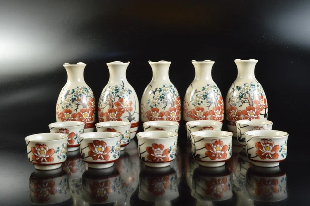 M2526: Japanese Kutani-ware SAKE BOTTLE & CUP/Tokkuri Sakazuki, Sake vessels
