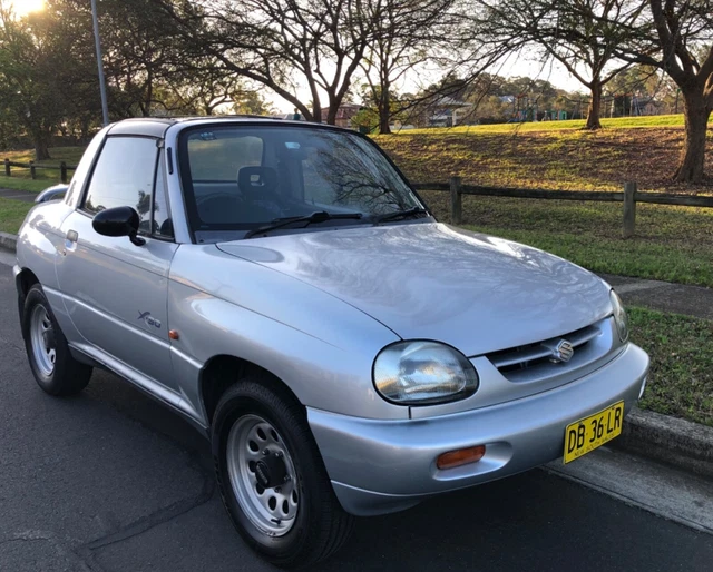 Suzuki X-90 SUV 4 Wheel Drive Auto 1996 : A Rare Car