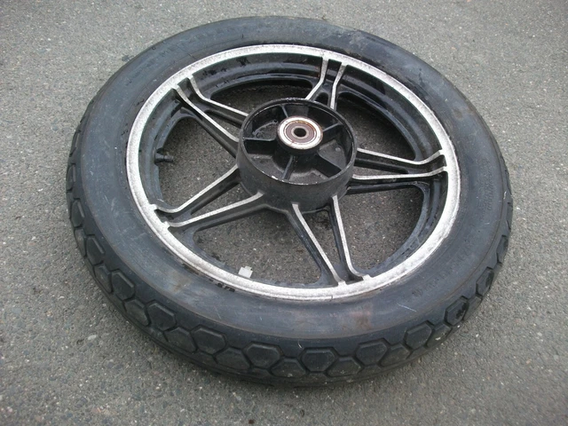 Ashata Roue de moto Roue de pneu avant arrière de moto de 12 Ashata Roue de moto Roue de pneu avant arrière de moto de 12