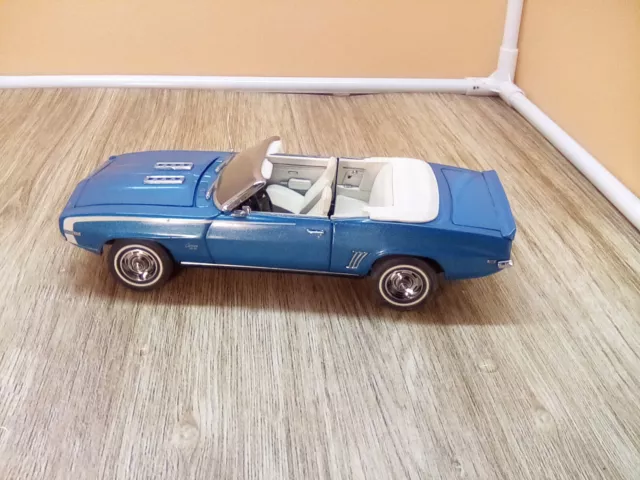 Danbury Mint 1/24 1969 Chevrolet Camaro RS/SS Convertible Die Cast Car - No Box