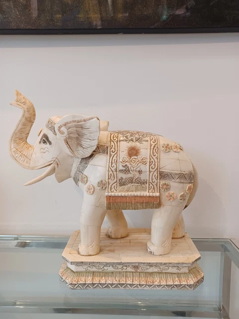 Rare Oriental Antique Hand Carved Bone Asian Sculpture Elephant