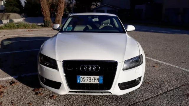 Audi A5 Coupé 3.2 V6 FSI quattro tiptronic. 3