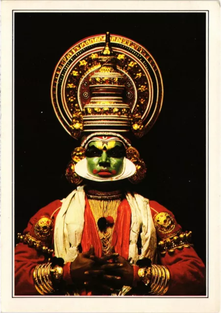 CPM Kerala Actor made-up for the Kathakali theatre INDIA (1182361)