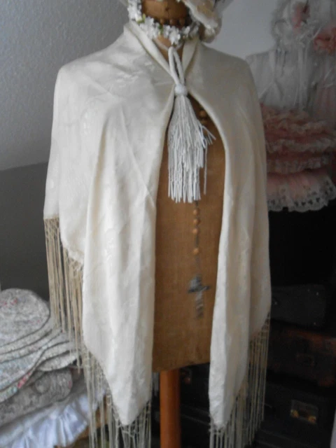 Frankreich altes Umhang Cape Tuch Fransen Shabby Chic Brocante