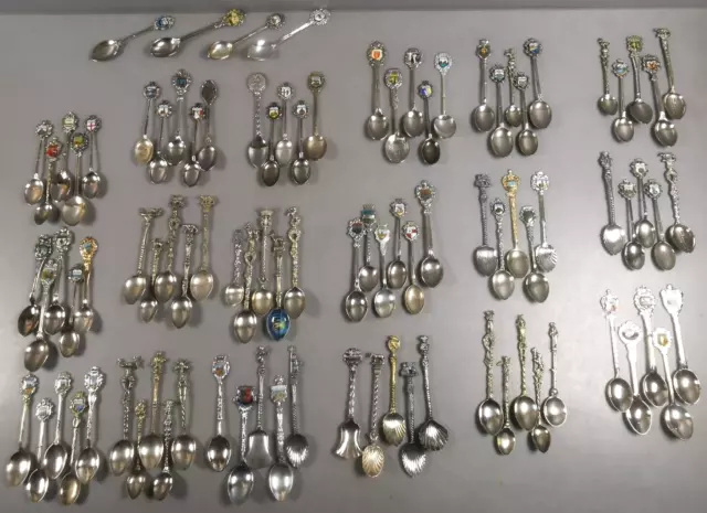 Lot 95 CUILLERES de Collection ARGENT MASSIF Metal Argente EUROPE Spoons C21