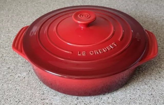 Le Creuset 9" Round Ceramic Covered Casserole Dish W/ Lid Cerise Red New w/o Box