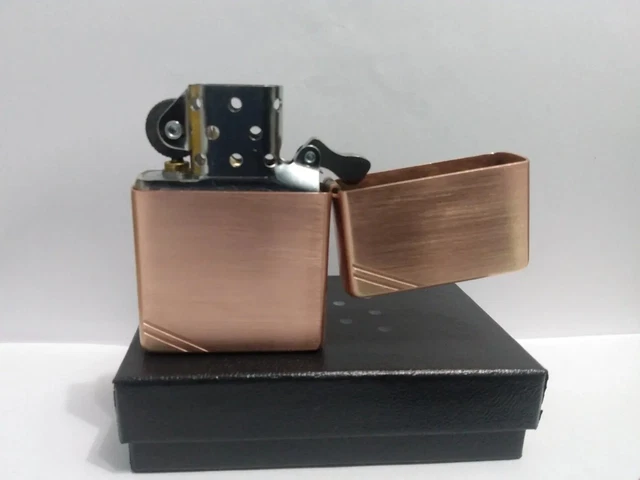 Zippo 2021 Vintage Look Copper Color Brass Slashes 3