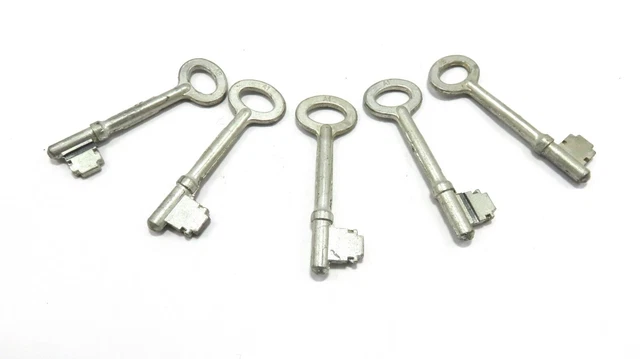 Key Lockbox Old VINTAGE ANTIQUE OLD KEY SKELETON DOOR LOCK BOX CUPBOARD TOOL PADLOCK (x ...