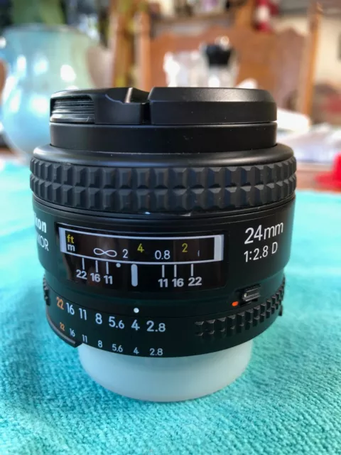 Nikon AF Nikkor 24mm 2.8 D Lens