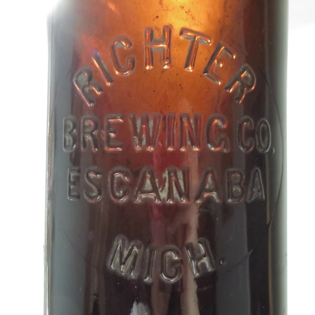 VINTAGE RICHTER BREWING Beer Bottle Escanaba MI Amber Glass 20.00