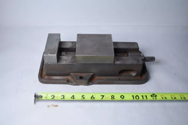 Used Kurt Anglock 4" X 4" Milling Machine Vise D-40 ~No Handle Included~ Used Kurt Anglock 4" X 4" Milling Machine Vise D-40 ~No Handle Included~
