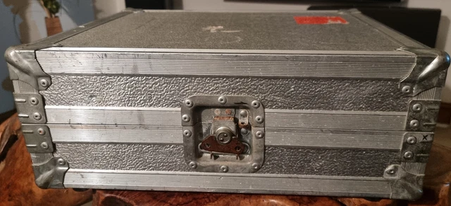 Flight case Suitable for SL1210 1200 or similar sized turntable Flightcase  3