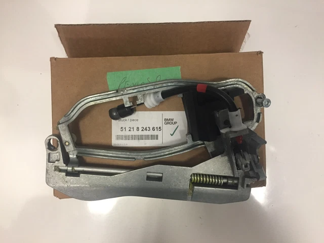 Support Poignée Porte Extérieure Avec Câble Avant Gauche – Compatible BMW X5 E53 2000-2006 – Référence 51218243615 – Installation Facile