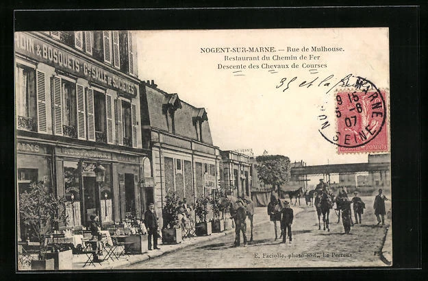 CPA Nogent-sur-Marne, Rue de Mulhouse, Restaurant du Chemin de Fer, Descente de