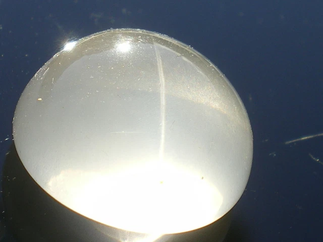 Cabochon œil-de-chat En Quartz - 20 Carats - Cristal Du Brésil - Neuf Sans Emballage