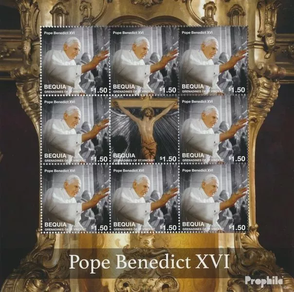 St. Vincent - Bequia 935-936 Sheetlet (complete issue) MNH 2014 Pope Benedikt XV