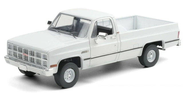 Miniature GMC K2500 Sierra Grande Pick Up 1967 - Rouge, Busted Knuckle Garage 1/18