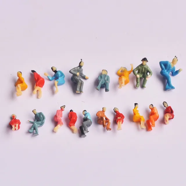 Complete Set of Painted Figures Model People Passengers 1100 Scale 100pcs