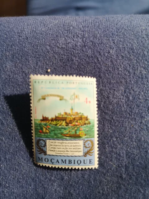Briefmarke Mocambique