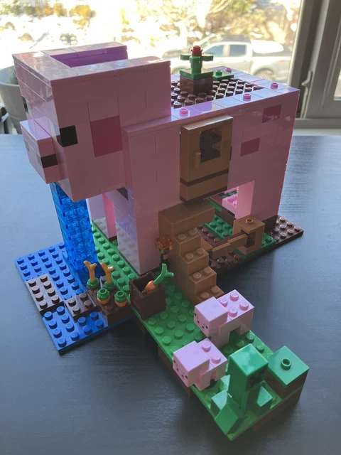 Lego Minecraft The Pig House (21170) 100% Complete - No box or instr - Used Lego Minecraft The Pig House (21170) 100% Complete - No box or instr - Used