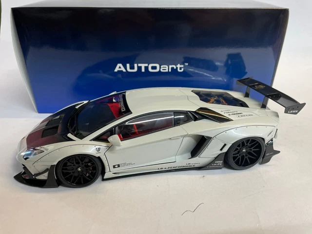 FUELME LIBERTY WALK Lamborguini Aventador 700 GT Evo Pearl White 1/18 EUR 639,95 - FR