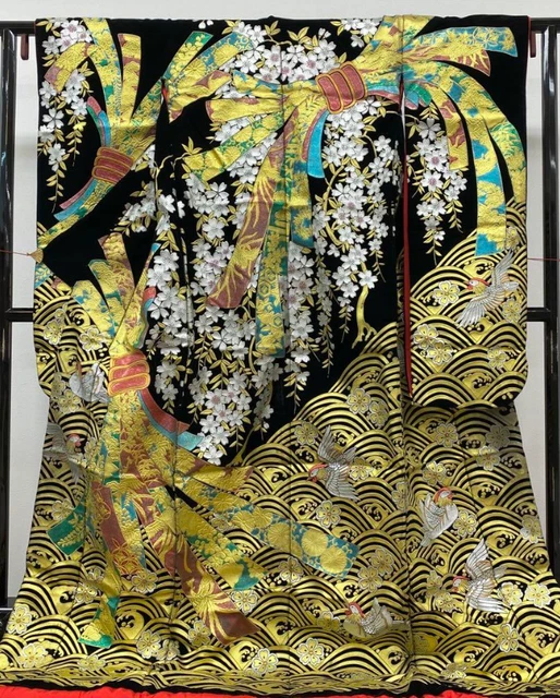 Iro-uchikake Kimono Tsuru Crane Wedding Bridal Gold Silver Elegant Japan