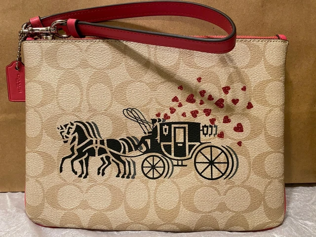 COACH GALLERY POUCH Horse & Carriage Print Black Multi 530