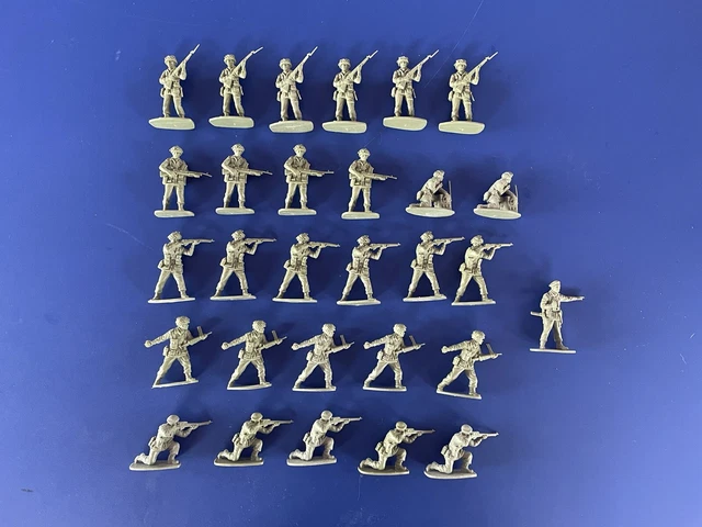 LOT SOLDATS ANCIENS Airfix 1/32 : WW2 x 25 figurines painted EUR 12,50