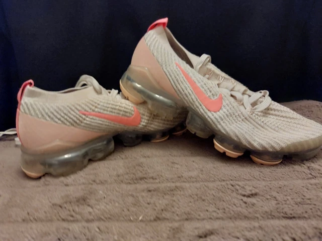 Nike vapormax womens white size 6 hotsell