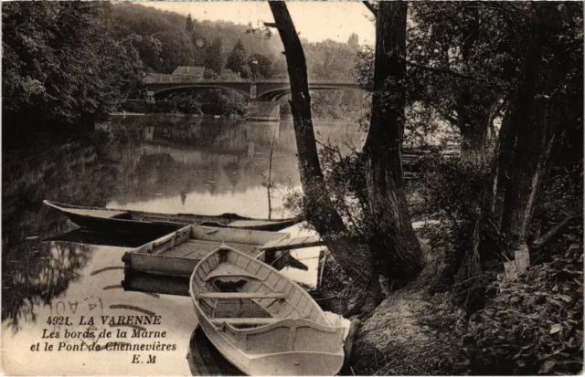 CPA La Varenne Les bords de la Marne (1347853)
