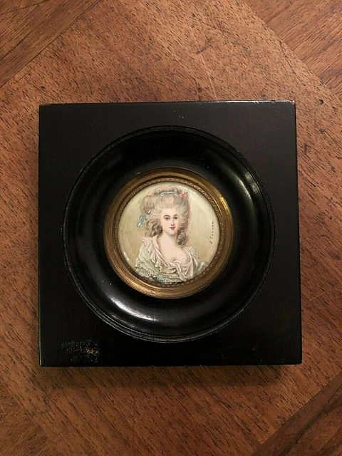 JOLIE PEINTURE MINIATURE " PORTRAIT DE LA  MARQUISE D'ANGEVILLE " signé CAVANA