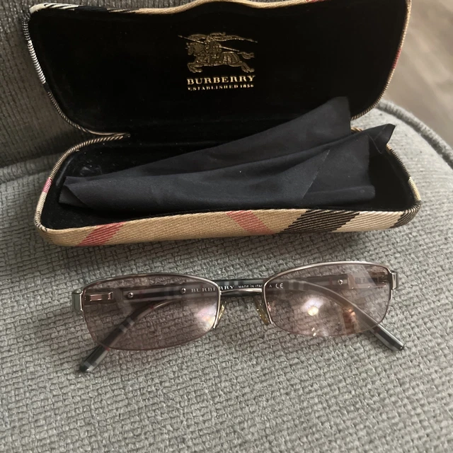 Burberry Reading Glasses With Case