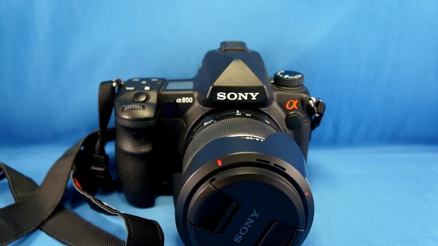 SONY DSLR-A850 With Lens SAL2875 Sony 85mm SAM TESTED PLUS
