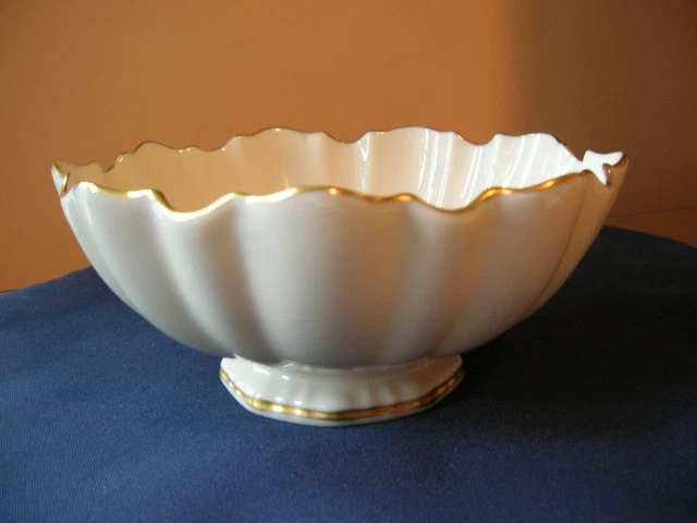Lenox Scalloped Candy/Nut Bowl Ivory w/ Gold Trim, Mint, 6.25 in